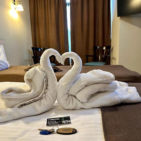 Lion'S Hotel บูคาเรสต์ ภายนอก รูปภาพ